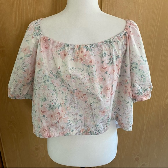 H&M • Square Neck Puff-Sleeve Floral Cropped Blouse - Picture 5 of 9